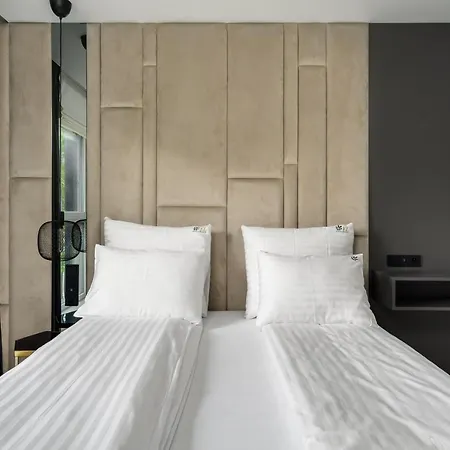 El - Gemini Apartment *