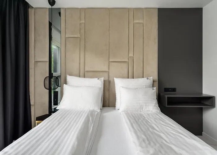 El - Gemini Apartment *